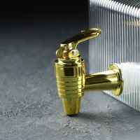 Диспенсер для напитков стеклянный «Листок», 2,6 л, 18×13,5 см Диспенсер для напитков стеклянный «Листок», 2,6 л, 18×13,5 см