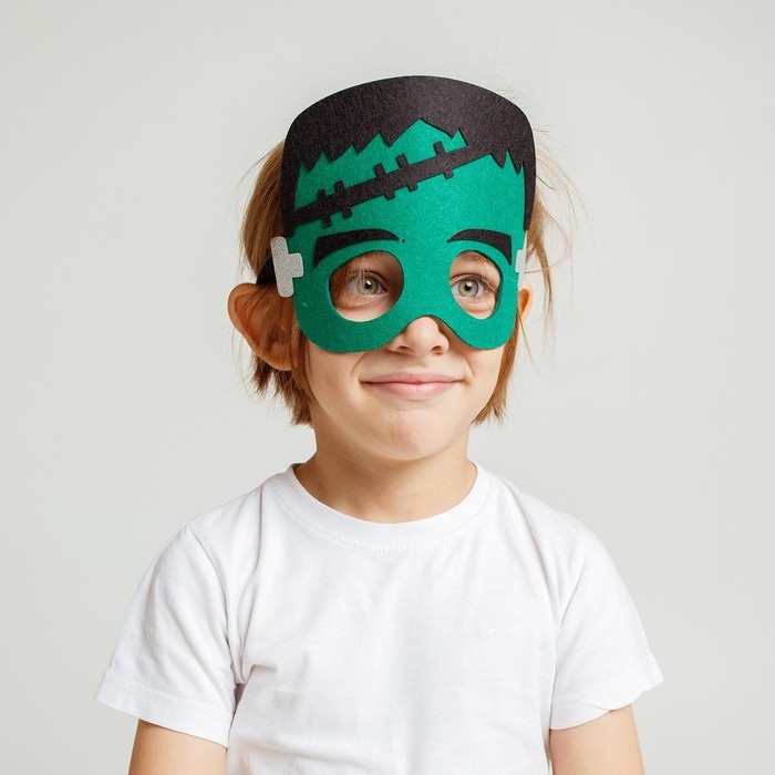 Карнавальный набор масок «Страшная вечеринка», 3 шт. Карнавальный набор масок «Страшная вечеринка», 3 шт.