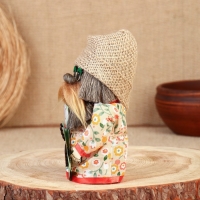 Оберег "Домовой с купюрой", 15-16 см