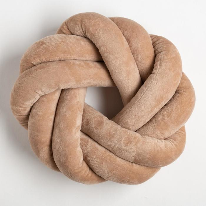 Подушка-узел &laquo;Этель&raquo;, d=33см, цвет тёмно-бежевый, велюр