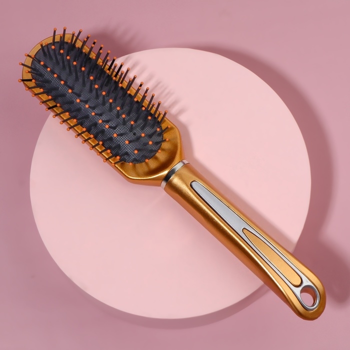 Расчёска массажная, 4,5 × 23 см, цвет золотистый Расчёска массажная, 4,5 × 23 см, цвет золотистый