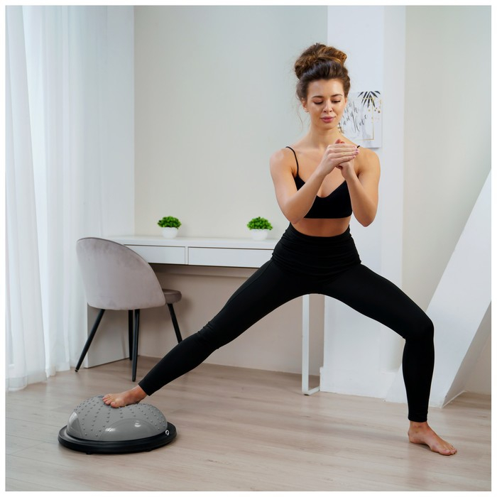 Полусфера BOSU гимнастическая, массажная, с насосом, 46х20 см, цвет серый Полусфера BOSU гимнастическая, массажная, с насосом, 46х20 см, цвет серый