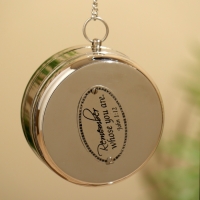 Настольные часы 32х22 см, (диаметр часов 8 см), латунь Настольные часы 32х22 см, (диаметр часов 8 см), латунь