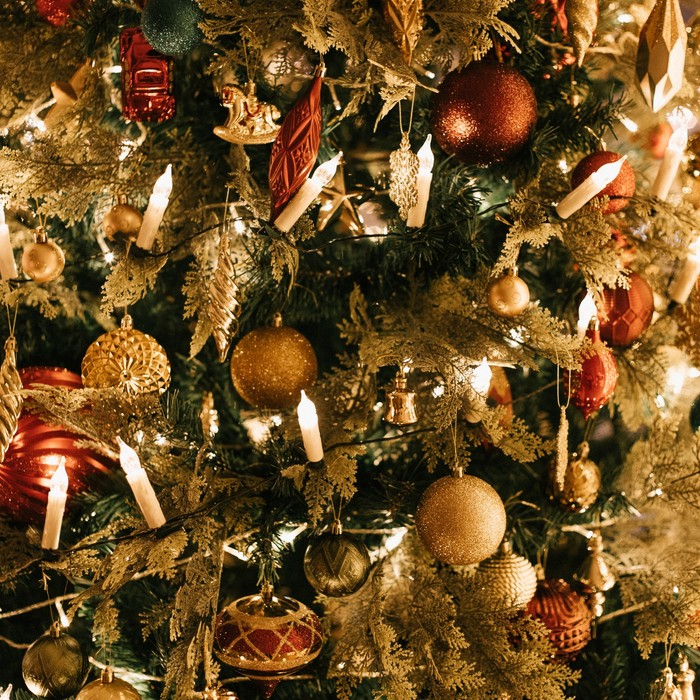 Гирлянда &laquo;Нить&raquo; 4 м с насадками &laquo;Свечи на прищепке&raquo;, IP20, тёмная нить, 20 LED, свечение тёплое белое, 220 В