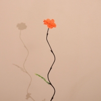 Интерьерный декор из бамбука, цветы пластик 200 см оранжевый Интерьерный декор из бамбука, цветы пластик 200 см оранжевый