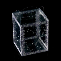 Новый год. Коробка подарочная новогодняя складная ПВХ "Зимушка" 12 x 12 x 15 см.