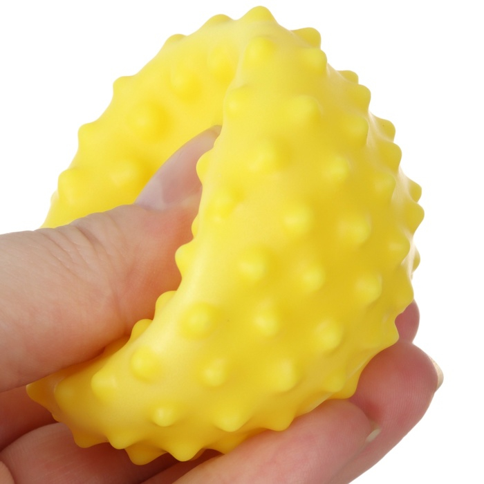 Набор развивающих тактильных мячиков &laquo;Цветочек&raquo;, с пищалкой, 7 шт, Крошка Я