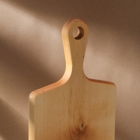 Доска разделочная с ручкой Adelica, 40&times;19&times;2,2 см, покрыта маслом, цельная берёза