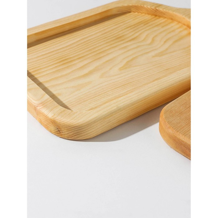 Набор досок разделочных на подставке Adelica &laquo;Дом&raquo;, 2 шт, 35x18x2.5 и 32x18x2,5 см, цельный массив кедра, цвет молочный