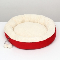 Лежанка "Снежок", 56 х 46 х 13 см, красный Лежанка "Снежок", 56 х 46 х 13 см, красный