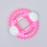Игрушка двухслойная (твердый и мягкий пластик) "Кольцо с шипами", 10 см, розовая Игрушка двухслойная (твердый и мягкий пластик) "Кольцо с шипами", 10 см, розовая