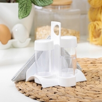 Набор для специй пластиковый «Рондо. Презент», 3 шт, на подставке с салфетницей, цвет белый Набор для специй пластиковый «Рондо. Презент», 3 шт, на подставке с салфетницей, цвет белый