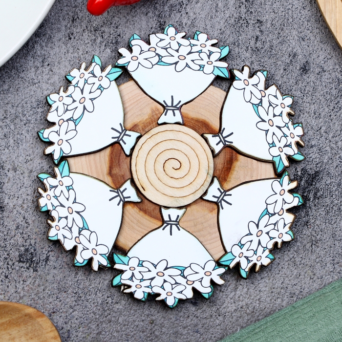 Подставка под горячее &laquo;Букет ромашек&raquo;, D=12 см, можжевельник