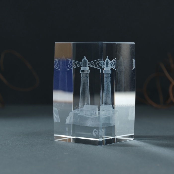 Сувенир стекло прямоугольник "Маяк" 5х5х8 см