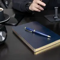 Ручка шариковая Letra Gold, глянцевая, черная Ручка шариковая Letra Gold, глянцевая, черная