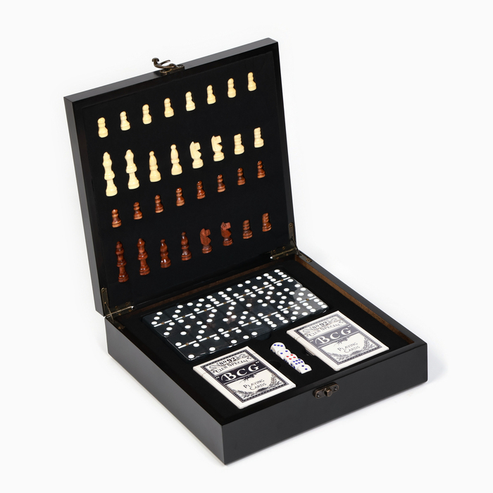 Набор 4 в 1: шахматы, домино, 2 колоды карт, 25 х 25 см Набор 4 в 1: шахматы, домино, 2 колоды карт, 25 х 25 см