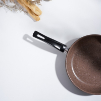 Сковорода Rock, d=17 см, пластиковая ручка, антипригарное покрытие, цвет коричневый Сковорода Rock, d=17 см, пластиковая ручка, антипригарное покрытие, цвет коричневый