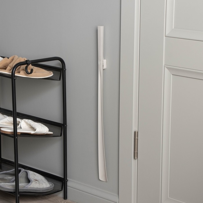 Ложка для обуви с магнитным держателем, 61,5&times;4,1&times;2 см, цвет платиновый