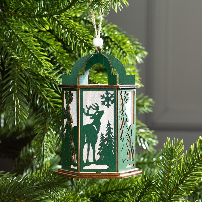 Ёлочная игрушка &laquo;Зелёный фонарь с оленем&raquo;, от батареек, свечение тёплое белое