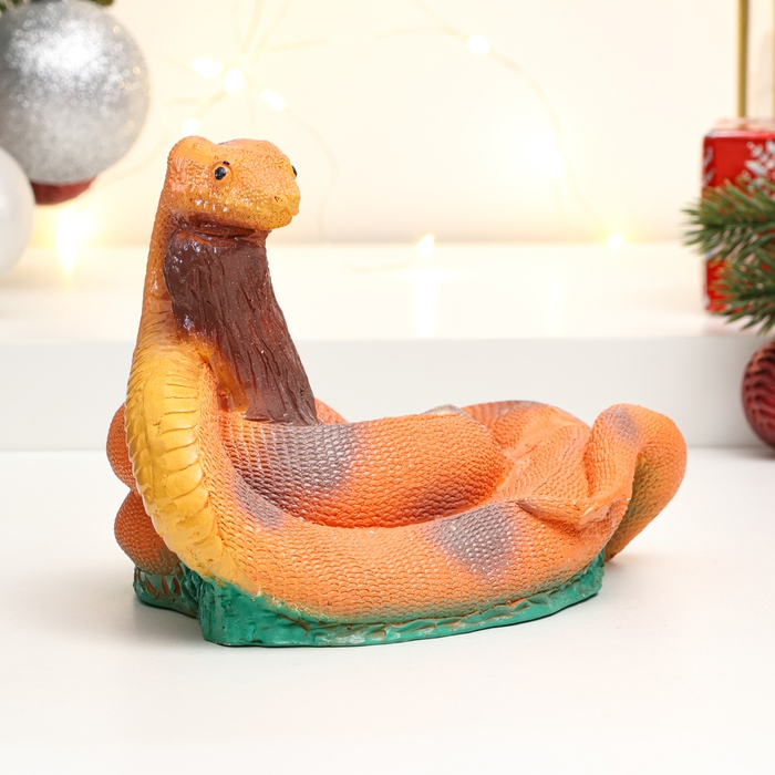 Фигура "Змея большая" красная, 20х15х10см