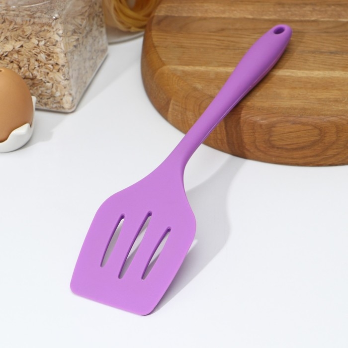 Лопатка с прорезями Доляна &laquo;Фиалка&raquo;, 29,5 см, цвет фиолетовый