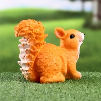 Садовая фигура "Бельчонок" 8х14х15см /// Садовая фигура "Бельчонок" 8х14х15см ///