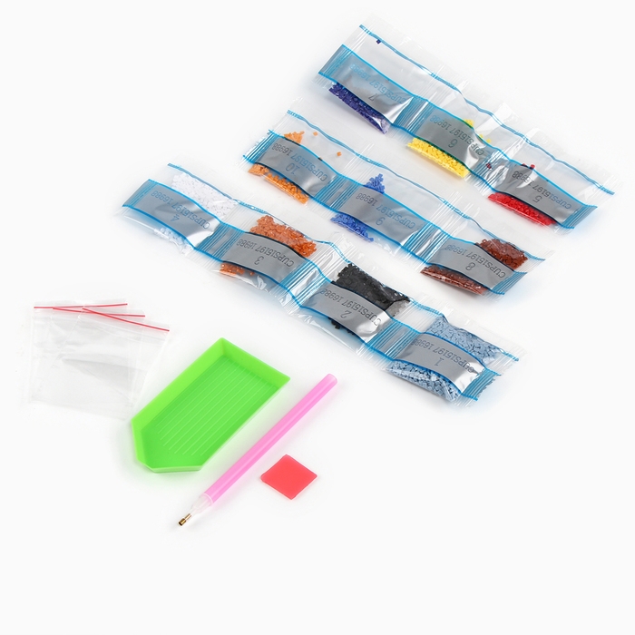 Алмазная мозаика на термостакане &laquo;Лунная принцесса&raquo;