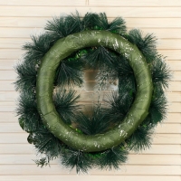 Венок новогодний d- 37 см "Уютная сказка" крупные цветы серебро