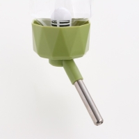 Поилка для животных, 500 мл, крепление-пружинка, зелёная Поилка для животных, 500 мл, крепление-пружинка, зелёная