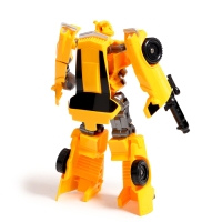 Робот &laquo;Авторобот&raquo;, трансформируется