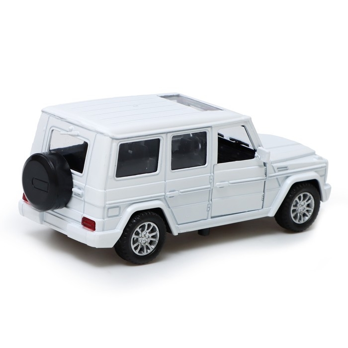 Машина &laquo;Внедорожник&raquo;, 1:32, инерция, световые и звуковые эффекты, цвет белый