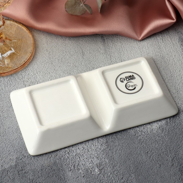 Менажница керамическая «Цветы», 13.8 х 7 см, цвет белый Менажница керамическая «Цветы», 13.8 х 7 см, цвет белый