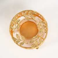 Подсвечник металл на 1 свечу "Круг. Венок из листьев" золото d=5,5 см 11х11х5,6 см Подсвечник металл на 1 свечу "Круг. Венок из листьев" золото d=5,5 см 11х11х5,6 см