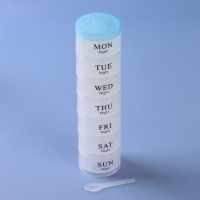 Таблетница - органайзер &laquo;Пирамида&raquo;, английские буквы, утро/день/вечер, d = 19,5 &times; 5 см, 7 контейнеров по 3 секции, цвет МИКС