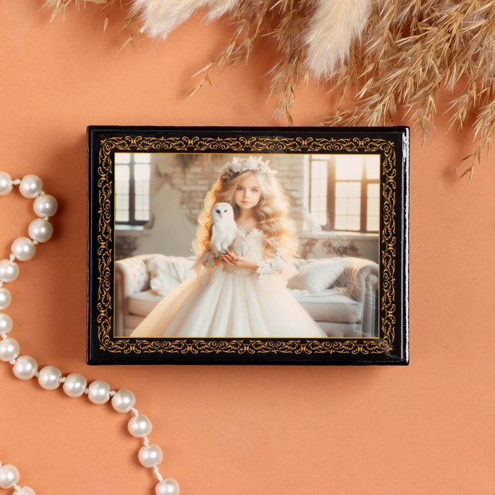 Шкатулка &laquo;Девочка с совой&raquo;, черная, 8&times;10,5 см, лаковая миниатюра