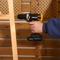 Дрель-шуруповерт DEKO Banger 20V, 20 В, 2х1.5 Ач, кейс + набор инструментов 63 предмета Дрель-шуруповерт DEKO Banger 20V, 20 В, 2х1.5 Ач, кейс + набор инструментов 63 предмета