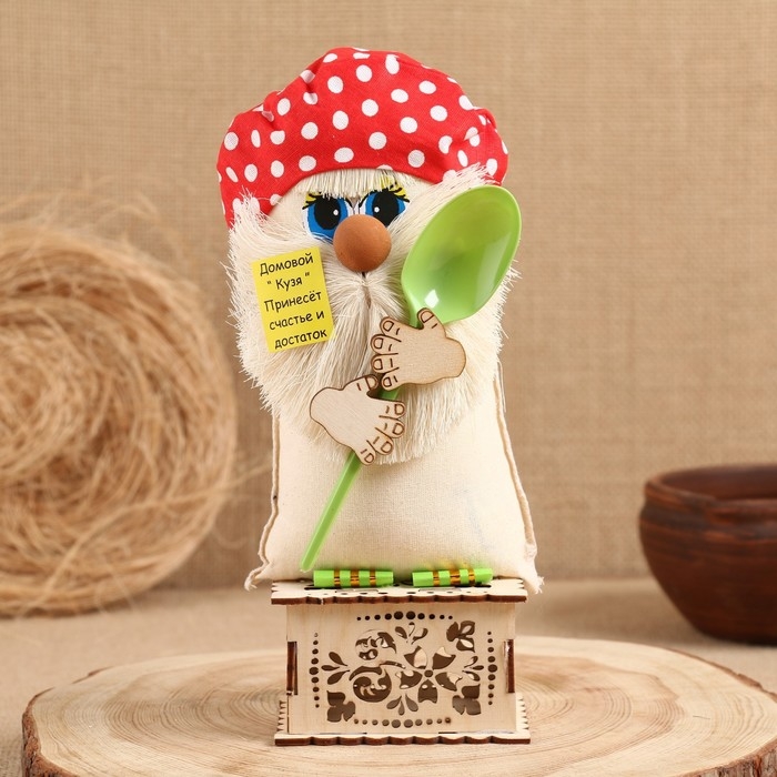 Оберег - шкатулка &laquo;Домовой с ложкой&raquo;, 25 см, микс