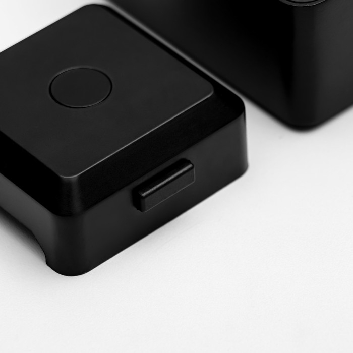 Драйвер для трековой системы Драйвер для трековой системы "SLIM-200" 200Вт 48V черный 8,8х8,8х4,1см