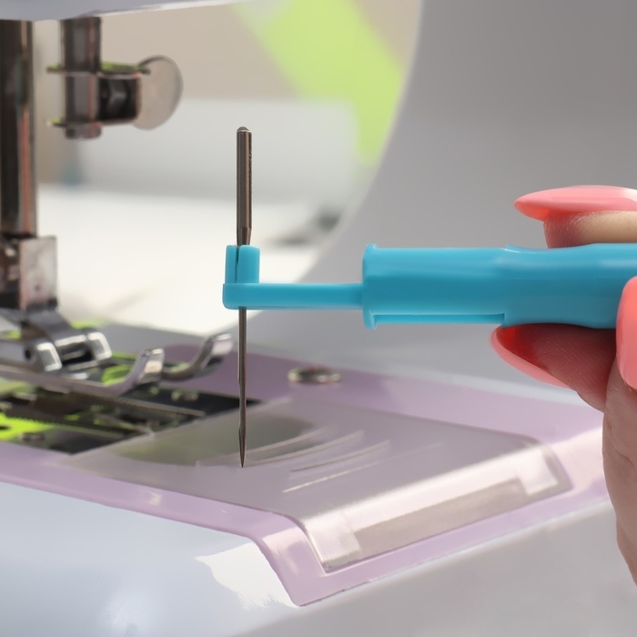 Нитевдеватель для швейной машины, 7,5 &times; 1 см, цвет МИКС