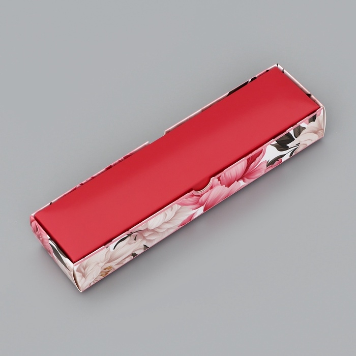 Коробка для 5 конфет с обечайкой, с окном Коробка для 5 конфет с обечайкой, с окном "Презент", 21 х 5 х 3,3 см. Кондитерская упаковка