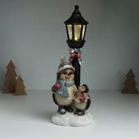 Сувенир полистоун свет "Ёжики в зимних нарядах у фонарного столба" 12,5х10,5х31,5 см Сувенир полистоун свет "Ёжики в зимних нарядах у фонарного столба" 12,5х10,5х31,5 см