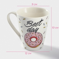 Кружка фарфоровая Доляна &laquo;Пончики&raquo;, 320 мл, цвет белый
