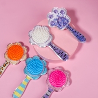 Расчёска - шейкер, 8 × 15,6 см, рисунок МИКС Расчёска - шейкер, 8 × 15,6 см, рисунок МИКС