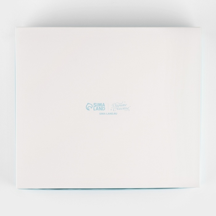 Коробка подарочная новогодняя складная &laquo;Волшебного Нового года!&raquo;, 23.5 х 20.5 х 5.5 см