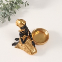 Сувенир полистоун подсвечник"Африканка Рудо в золотом платье у тазика"d=4 см 9,5х12,5х14 см