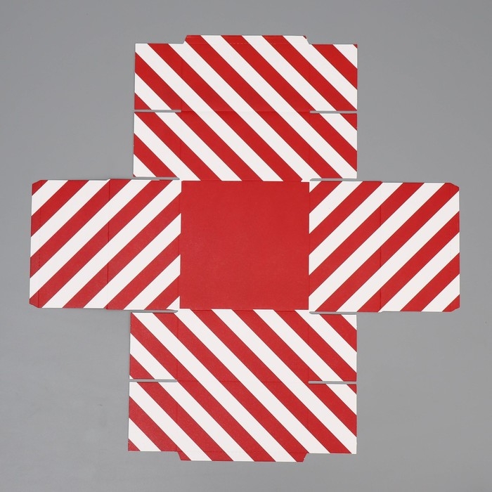 Подарочная коробка новогодняя складная &laquo;Дед Мороз&raquo;, 15 х 15 х 8 см, Новый год