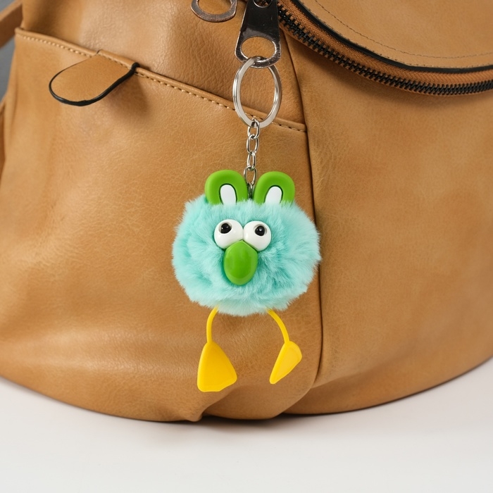 Пушистик на кольце Пушистик на кольце "Большеглазая ворона" зелёный 9,5х6х6 см