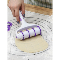 Валик для нарезки теста Доляна &laquo;Лепота&raquo;, 12,5&times;3&times;19 см, 4 насадки, цвет белый