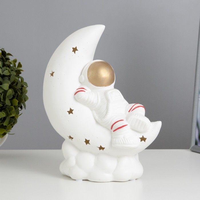 Настольная лампа Настольная лампа "Космонавт" Е14 40Вт белый 11х20х25 см