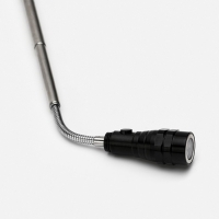 Фонарь телескопический с магнитом, LR44 4 шт, 3 диода по 0.5 Вт, 56.5 см Фонарь телескопический с магнитом, LR44 4 шт, 3 диода по 0.5 Вт, 56.5 см